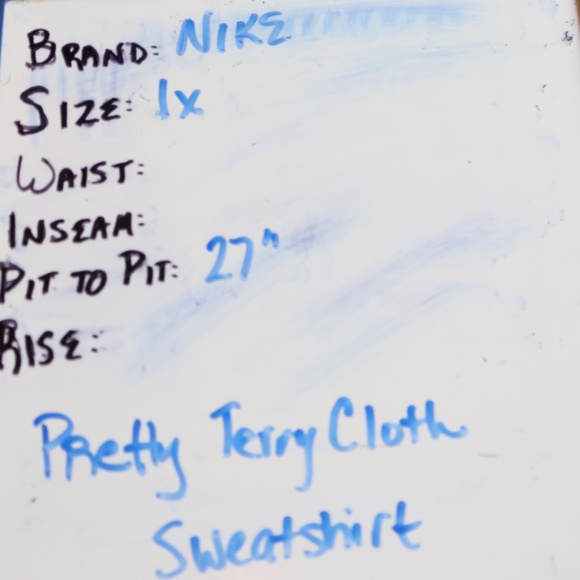 Nike Retro Sweatshirt - Picture 9 of 9